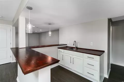 Kitchen - 6929 Brassel Dr, O'fallon, MO 63368 photo 6 of 7