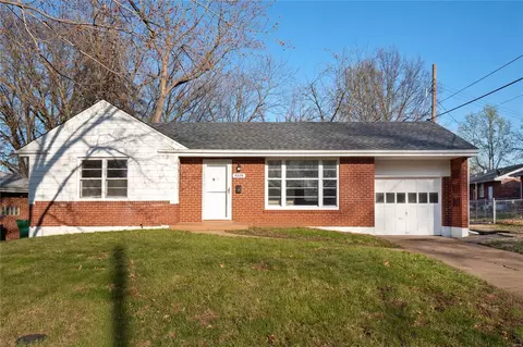 9228 Hopedale Dr, Saint Louis, MO 63137