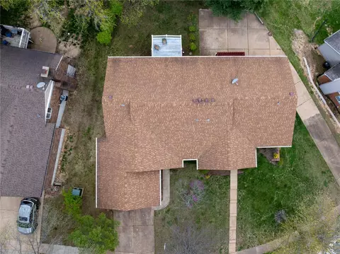 Exterior - 1037 Ridgeway Meadow Dr, Ellisville, MO 63021 photo 2 of 10