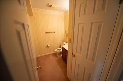 Bath - 1037 Ridgeway Meadow Dr, Ellisville, MO 63021 photo 6 of 6