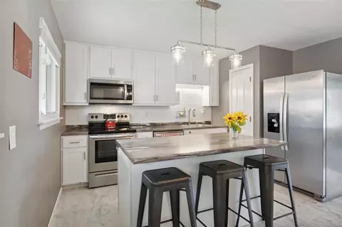 Kitchen - 715 Plaza Dr, O'fallon, MO 63366 photo 2 of 2