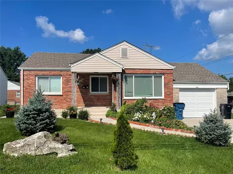 8345 S Laclede Station Rd, Saint Louis, MO 63123