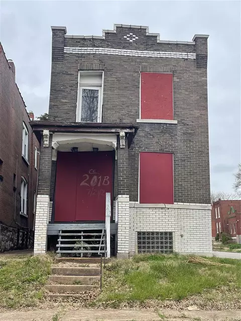 201 Eichelberger St, Saint Louis, MO 63111