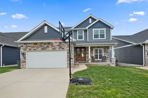 9809 Nitsch Ln, Saint Louis, MO 63123 photo 2