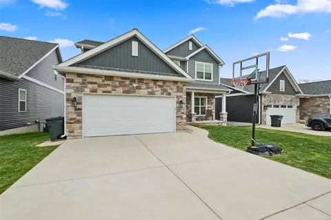 9809 Nitsch Ln, Saint Louis, MO 63123 photo 3
