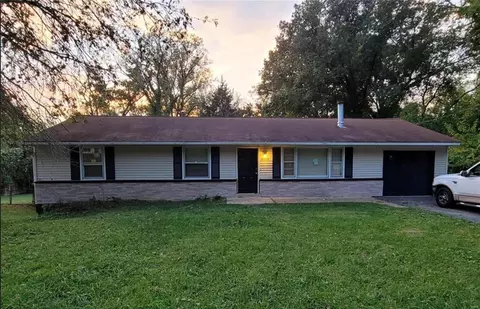 9729 Ventura Dr, Saint Louis, MO 63136