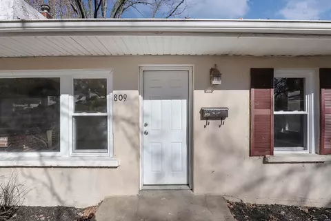 809 Robert Ave, Ferguson, MO 63135 photo 2