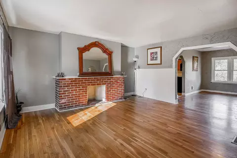 809 Robert Ave, Ferguson, MO 63135 photo 5