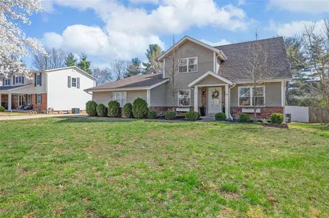 348 Hunters Glen Ct, Ellisville, MO 63011