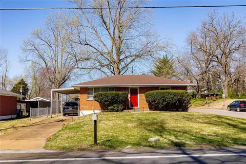 11699 Larimore Rd, Saint Louis, MO 63138