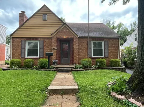 447 Julian Pl, Kirkwood, MO 63122