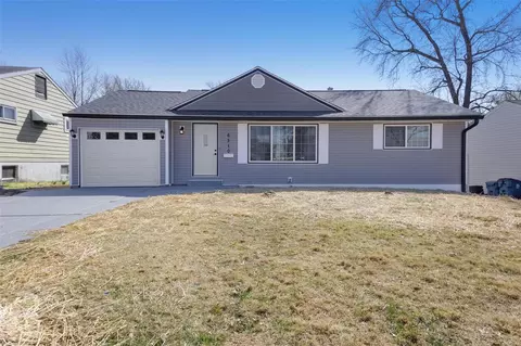 6310 Kingsway Dr, Saint Louis, MO 63123