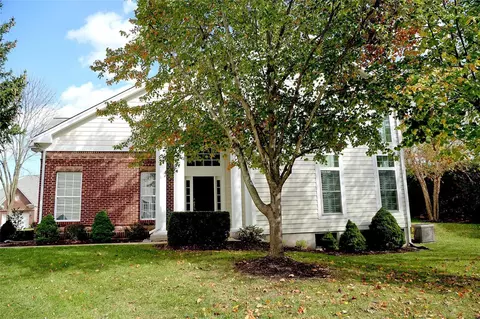 461 Shetland Valley Ct, Chesterfield, MO 63005
