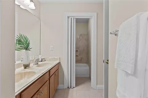 Bath - 1126 Ridgeway Meadow Dr, Ellisville, MO 63021 photo 5 of 6