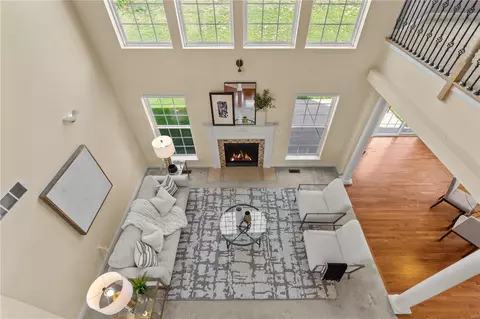 Living - 1126 Ridgeway Meadow Dr, Ellisville, MO 63021 photo 2 of 9