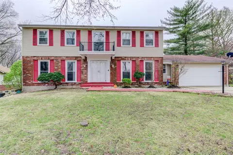 6720 Ryan Crest Dr, Florissant, MO 63033