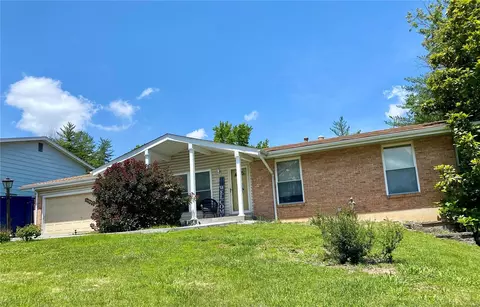12209 Prinster Dr, Saint Louis, MO 63146