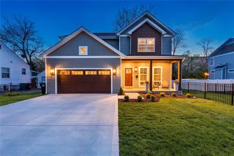 1035 N Harrison Ave, Kirkwood, MO 63122