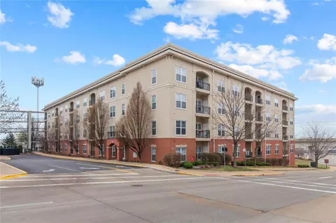 1270 Strassner Dr #3406, Saint Louis, MO 63144