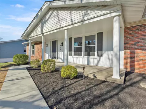 Exterior - 439 Hill Trail Dr, Ballwin, MO 63011 photo 2 of 3