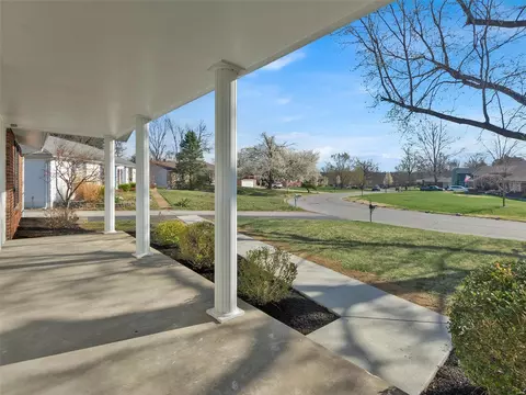 Exterior - 439 Hill Trail Dr, Ballwin, MO 63011 photo 3 of 3