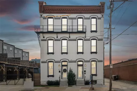 2310 Pestalozzi St, Saint Louis, MO 63118