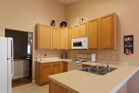 Kitchen - 659 Kerryton Place Cir, Ballwin, MO 63021 photo 2 of 2