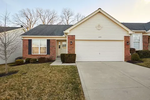 659 Kerryton Place Cir, Ballwin, MO 63021