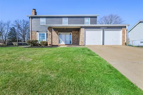 12807 Vista Ridge Ln, Saint Louis, MO 63138