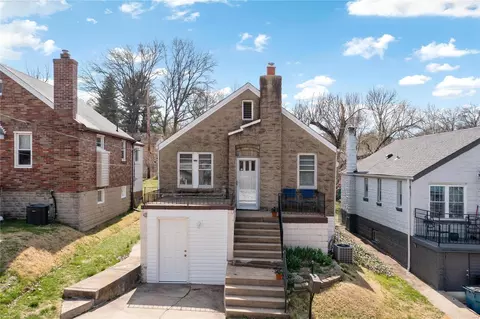 5628 Welmering Dr, Affton, MO 63123