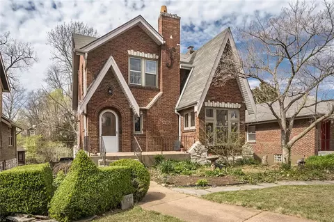 1207 Claytonia Ter, Saint Louis, MO 63117