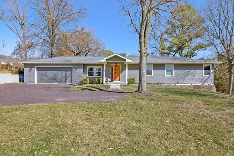 1535 Fenton Hills Rd, Fenton, MO 63026