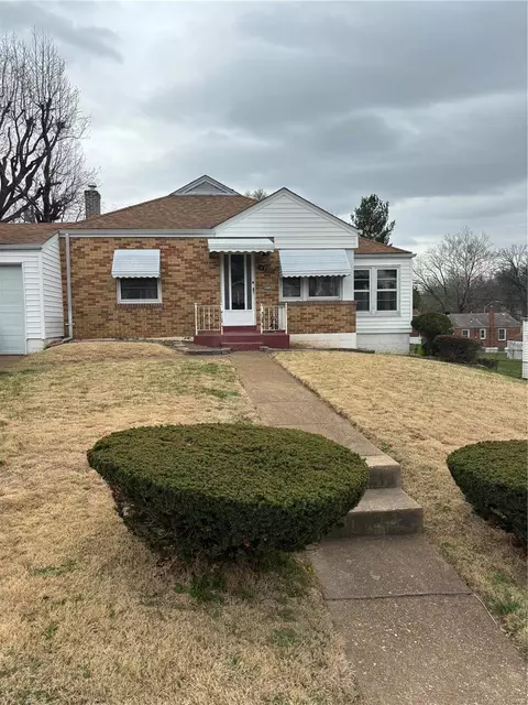4704 Fletcher Ave, Saint Louis, MO 63121