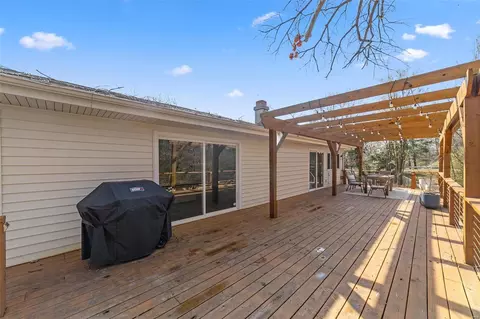 Exterior - 959 Forest Square Dr, Ballwin, MO 63011 photo 10 of 10