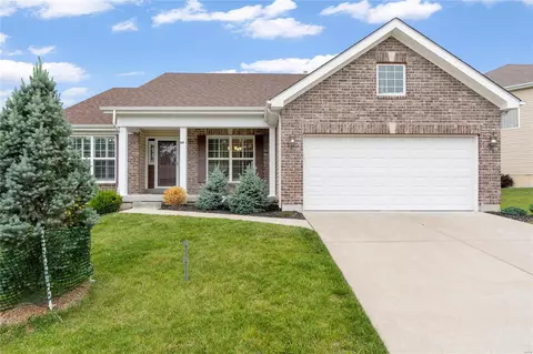 84 Klamberg Ln, Ellisville, MO 63021