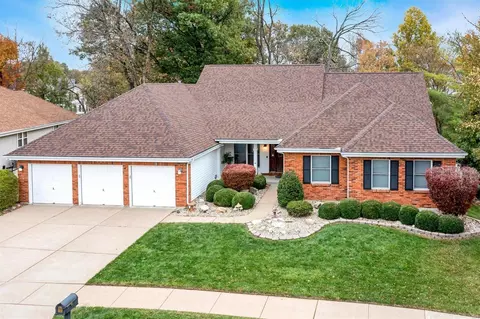 4364 Keevenshore Dr, Florissant, MO 63034