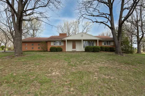 16921 Crestview Dr, Grover, MO 63040