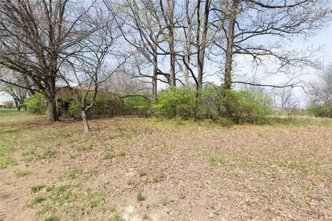 Exterior - 16921 Crestview Dr, Grover, MO 63040 photo 6 of 7