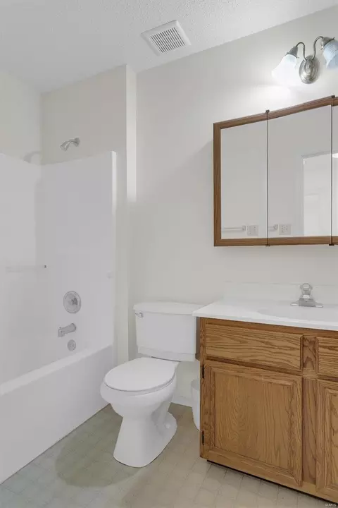 290 Grand Dr, O'fallon, MO 63366 photo 32