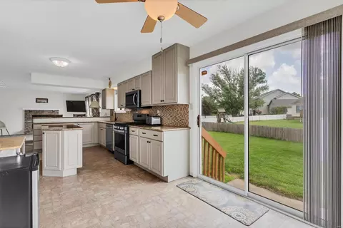 290 Grand Dr, O'fallon, MO 63366 photo 15