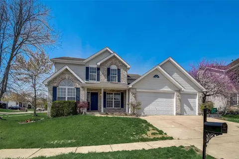 779 Summer Top Cir, Fenton, MO 63026