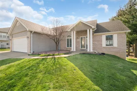 3976 Lockport Dr, Bridgeton, MO 63044