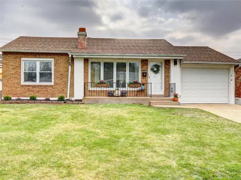 7124 Coronado Ave, Saint Louis, MO 63116