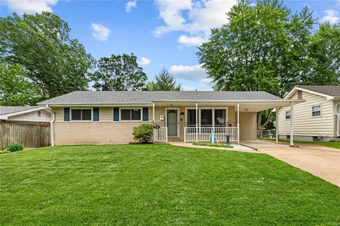 740 Naomi Ave, Florissant, MO 63031