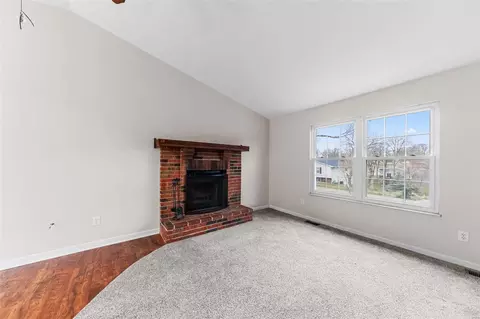 Living - 396 Westbrook Dr, O'fallon, MO 63366 photo 3 of 4