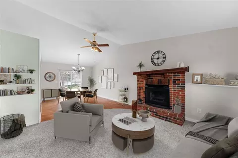 Living - 396 Westbrook Dr, O'fallon, MO 63366 photo 2 of 4