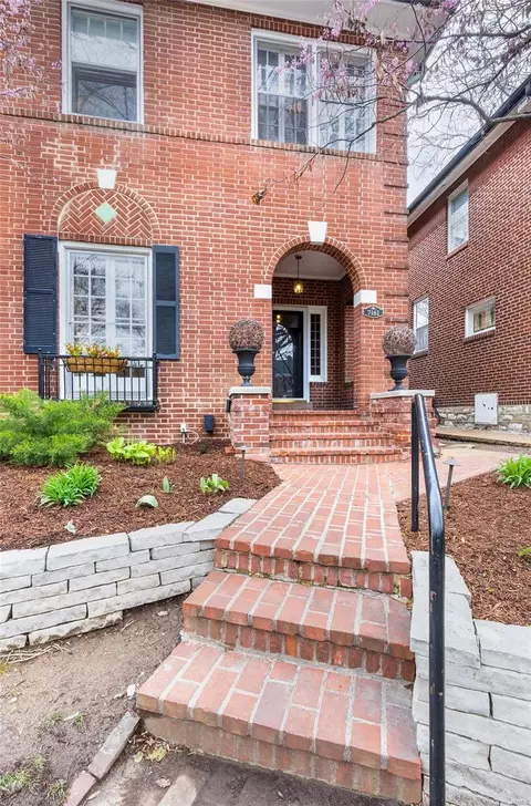 Exterior - 7161 Pershing Ave, Saint Louis, MO 63130 photo 5 of 11