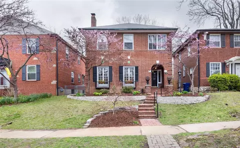 Exterior - 7161 Pershing Ave, Saint Louis, MO 63130 photo 3 of 11