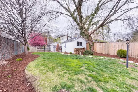 Exterior - 7161 Pershing Ave, Saint Louis, MO 63130 photo 9 of 11