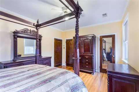 Bedroom - 7161 Pershing Ave, Saint Louis, MO 63130 photo 2 of 4